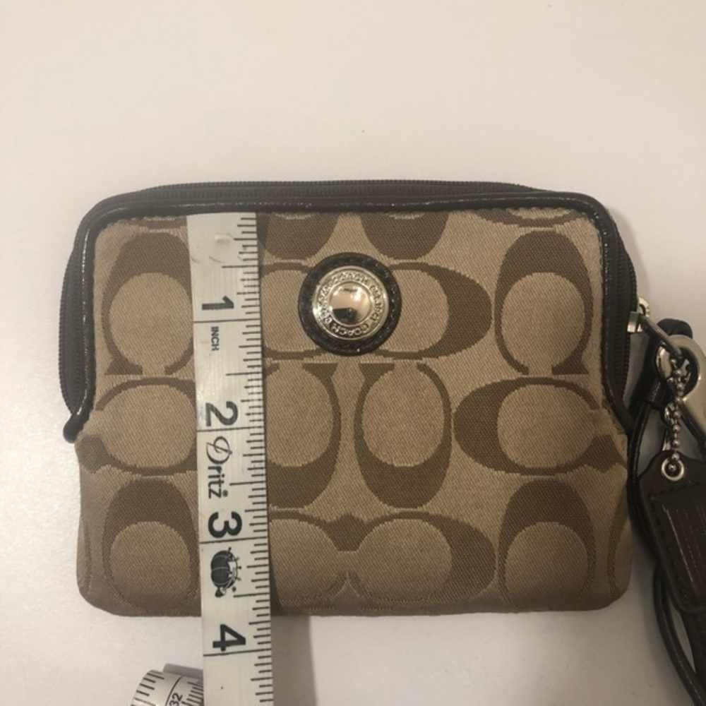 Coach brown signature wristlet - Picture 5 of 6